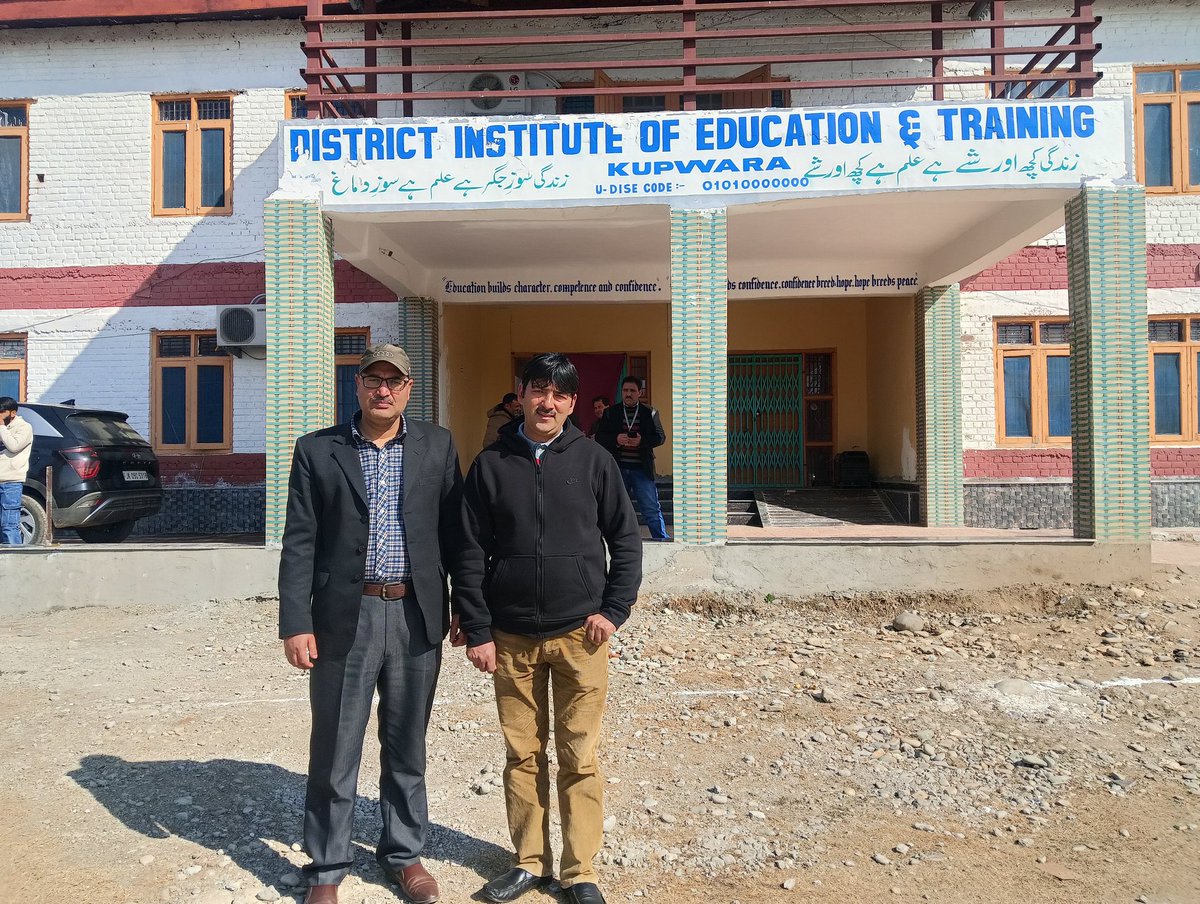 JavaidLec's tweet photo. Today during INSPIRE AWARD MANAK DLEPC AT DIET KUPWARA. https://t.co/7LA5AiYcnN