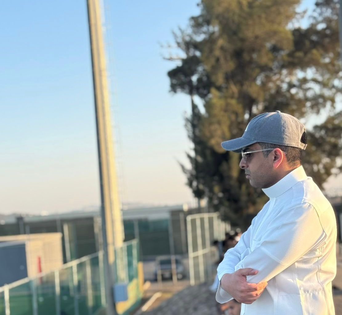 abhafc_future's tweet photo. 📸|  حضور ومتابعة ميدانية من عضو مجلس الإدارة المشرف على الفئات السنية الأستاذ مازن القحطاني

خلال مباريات فئتي #أبهاU17 و #أبهاU18 

#فئات_أبها_السنية https://t.co/mZ6blMXenW