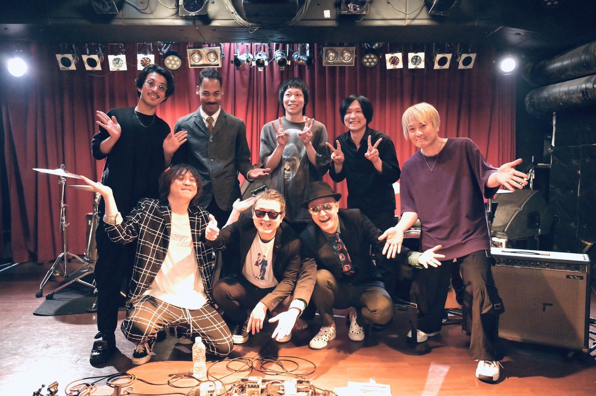 Nemotroubolter's tweet photo. 本日（2/17）のドラム大感謝祭ありがとうございました‼️素晴らしい5人のドラマー🥁そして来て頂いた皆さんのおかげで無事にできました♪怒涛のイベントでした^_^本当ありがとうございました😭　＠mogi_hidari  @Nakamura_Takumi  ＠JunnosukeInoue  @DennisLwabu  @tatakiyagroove #ネモトラ https://t.co/c4QEi3MtXa