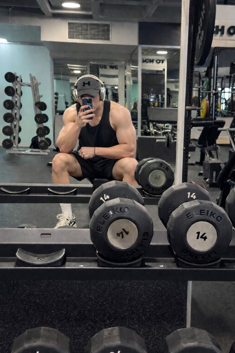 NXH Greg tweet media