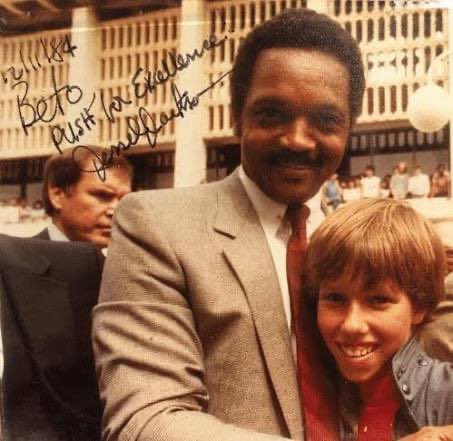 Zola4B's tweet photo. “…It gets dark sometimes, but the morning comes…We must never surrender. America will get better and better. Keep hope alive.”
-Reverend Jesse Jackson
Rest in Power 

FLASHBACK

1984- 📷 Rev. Jesse Jackson &amp; Beto O’Rourke https://t.co/deVTlWT2kf