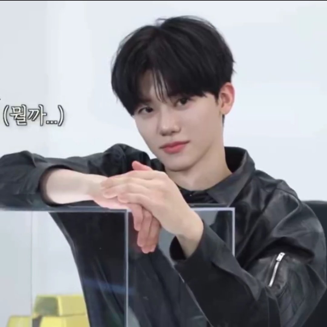 RT @Nana_Colors0813: (˚ ˃̣̣̥᷄ω˂̣̣̥᷅ )