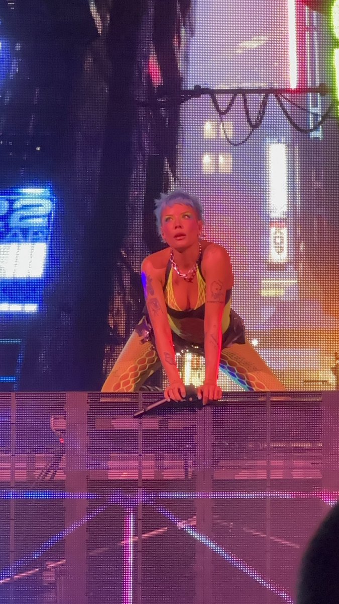 josh 💭 tweet media