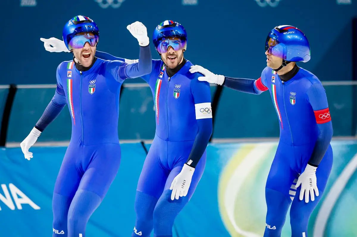 MatteoDG93's tweet photo. MEDAGLIA D'OROOOOOO

MEDAGLIA D'OROOOOO

Un'altra giornata memorabile per lo sport italiano.

Davide Ghiotto, Andrea Giovannini e Michele Malfatti vincono l'inseguimento del pattinaggio di velocità.

24ESIMA MEDAGLIA

Questi sono i nostri Giochi. 

CHE MERAVIGLIA https://t.co/4dMOlFcbFL