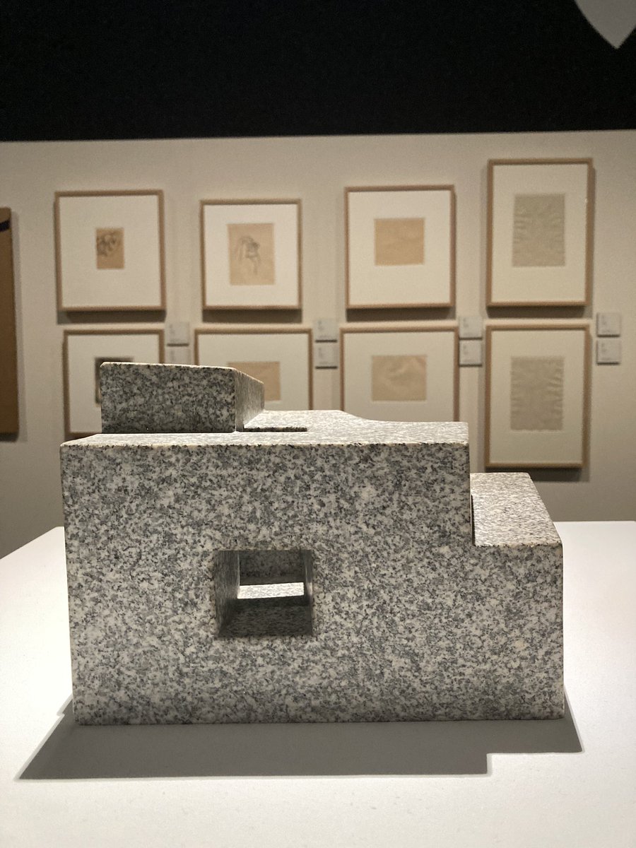 InigoPicabea's tweet photo. ‘Eduardo Chillida, soñar el espacio’. En #CondeDuque de Madrid hasta el 21/6, después de La Lonja de Zaragoza con @FundIbercaja y antes de @termicacultural de Ponferrada y el
@MNATTGN de Tarragona. Esculturas y, sobre todo, obra en papel: dibujos, gravitaciones, collages. https://t.co/BRwyk0JhJE