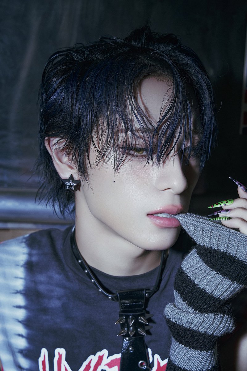 kchartsmaster's tweet image. Happy 20th birthday to HARU of XLOV!