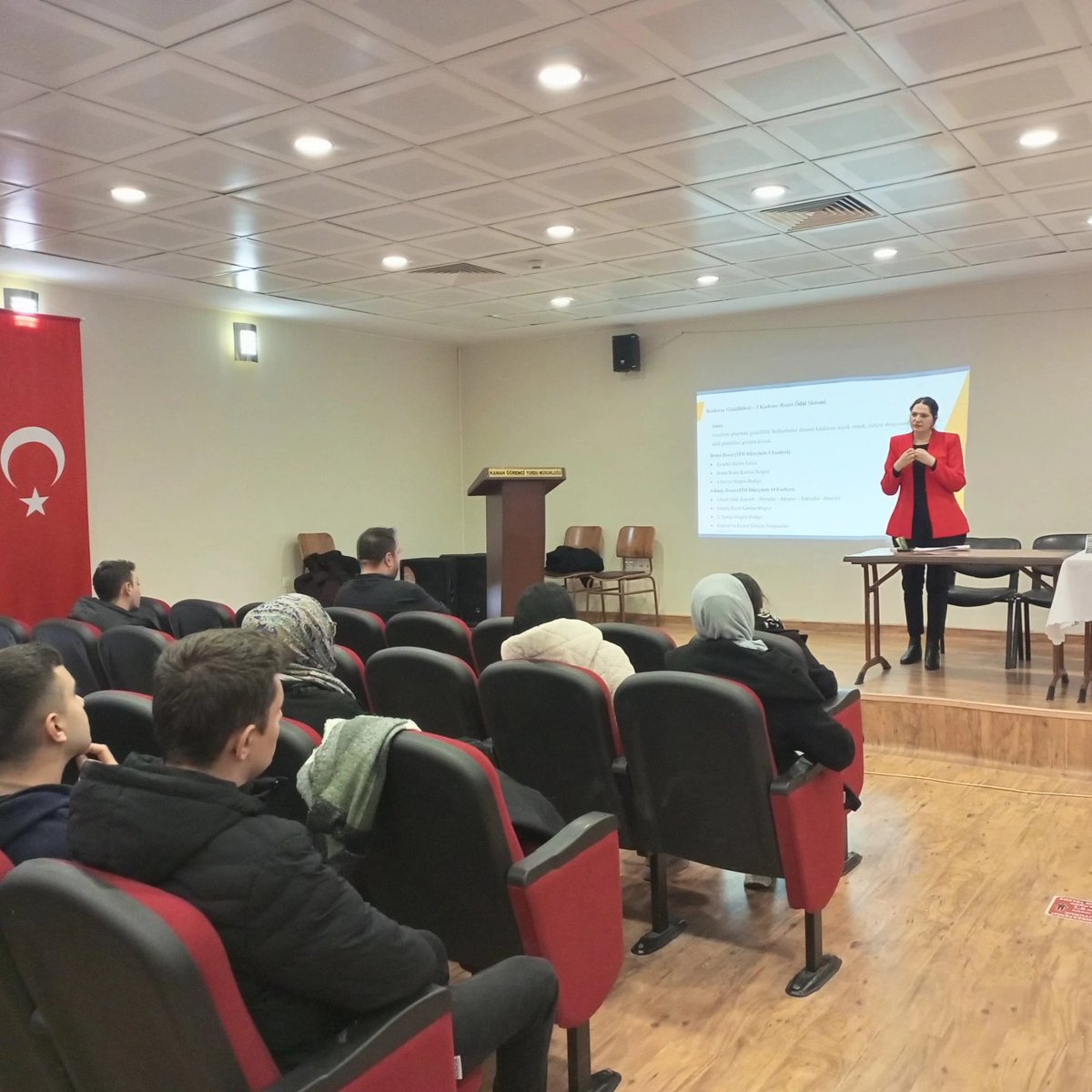 Kaman Gençlik Merkezi olarak Bozkırın Gönüllüleri projesi kapsamında oluşturduğumuz TİM grupları ile bir araya gelerek bilgilendirme çalışması yaptık.

<a href="/gencliksporbak/">Gençlik ve Spor Bakanlığı 🇹🇷</a> <a href="/oa_bak/">Dr. Osman Aşkın Bak</a> <a href="/gsbgenclik/">Gençlik Hizmetleri</a> <a href="/gsb_kirsehir/">Kırşehir Gençlik ve Spor İl Müdürlüğü</a> <a href="/cakmakciyasin/">Yasin Cakmakci</a>