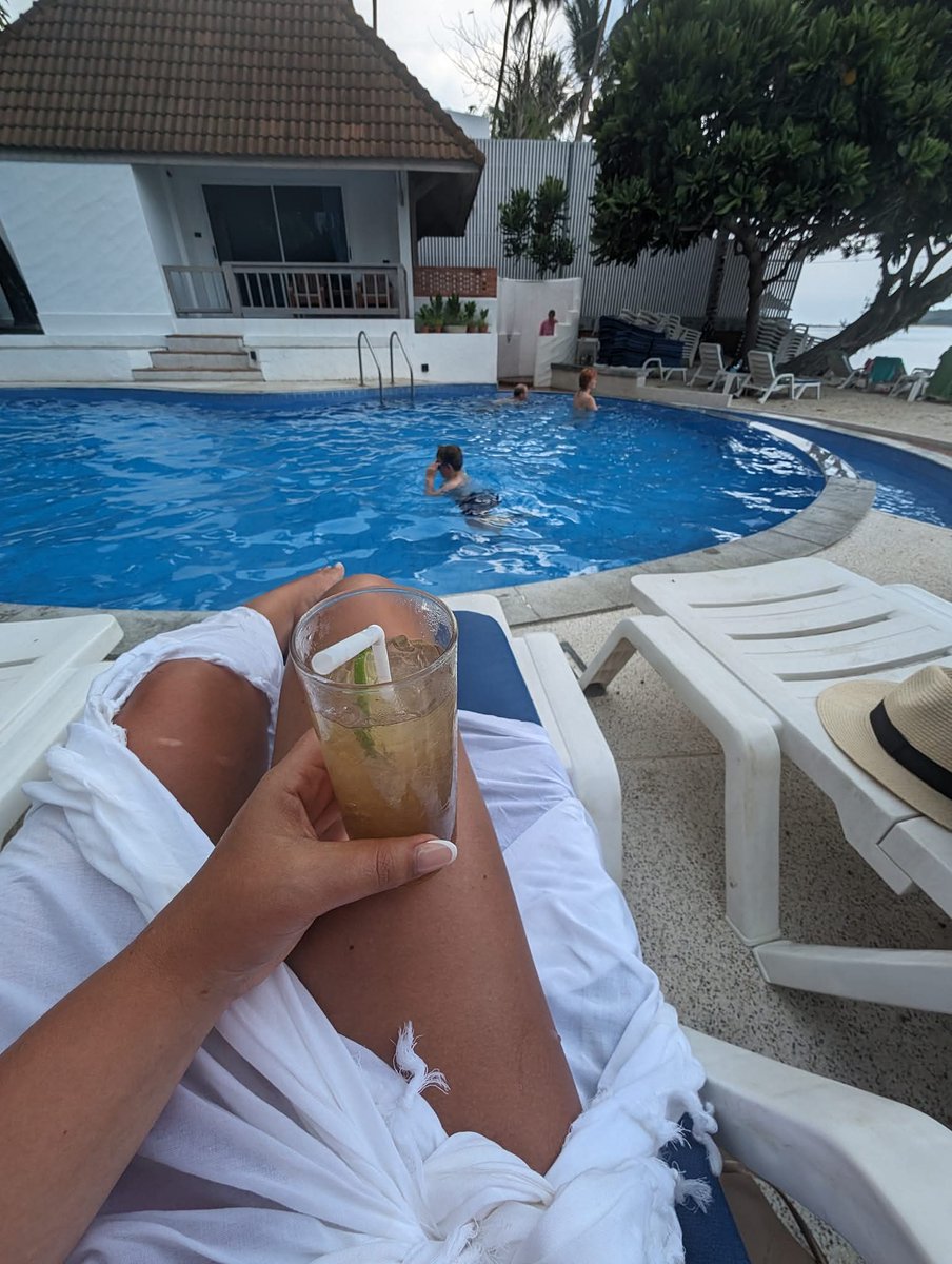 Samantha 🌸 tweet media