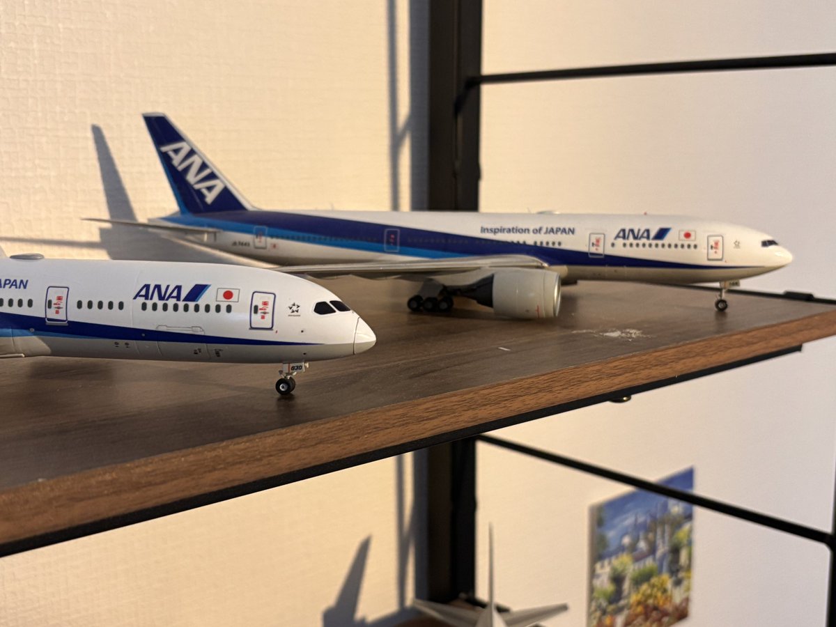 #みんなのハセガワ見せて
ハセガワさんは旅客機しか作ってなかったです。
仕上げ中の機体が3機…早く完成させないと…
重機シリーズを作ってみたいけど大変そうで手が出せてないです笑