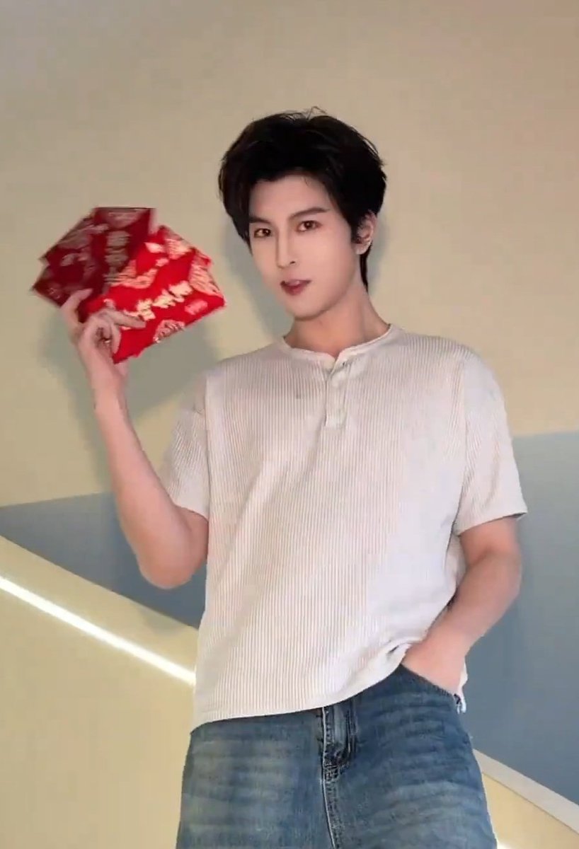 ซิงชิวช่วงนี้แข่งกันตัวจิ๋วมากอะ หวังว่าจะได้กินทุกอย่างที่อยากกิน ได้ทำแต่ในสิ่งที่อยากทำ นอนหลับแบบไร้กังวลเลยนะ