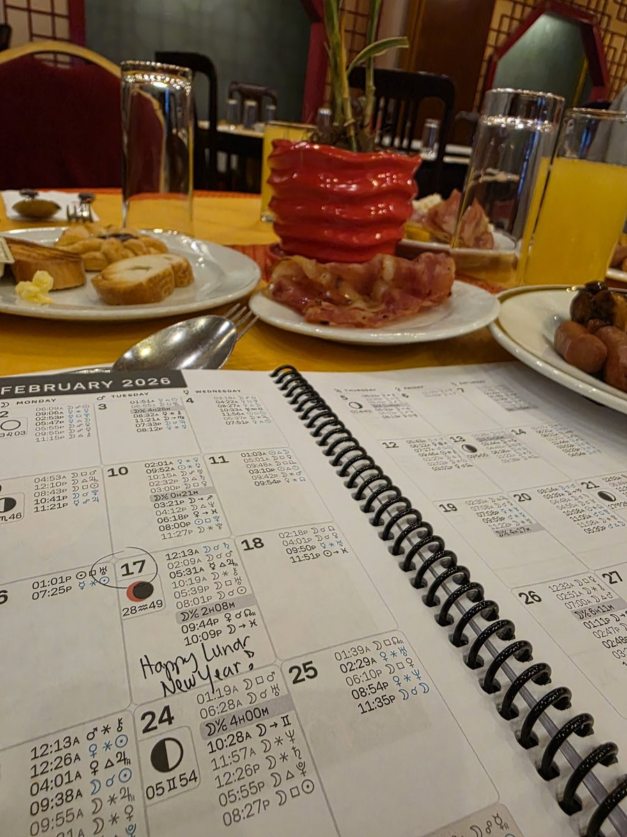 Xene Clare tweet media