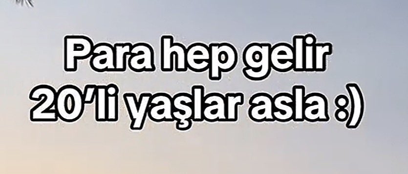 dünyanın en tehlikeli cümlesi amk bunun yüzünden 3. kredi kartını patlattık