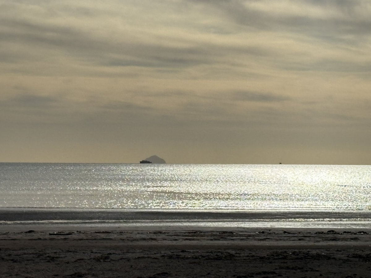 #AilsaCraig looking lovely in the distance