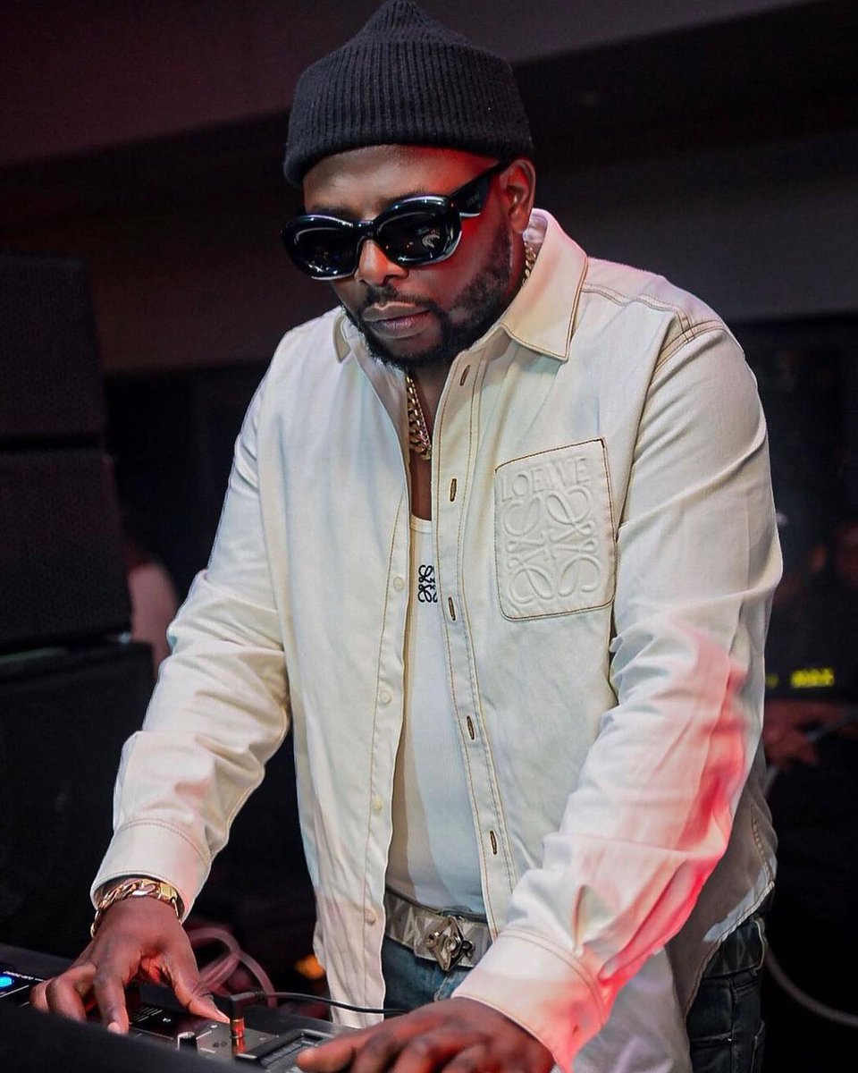 djmaphorisasa's tweet image. I am giving Galaxy S25 to 100 lucky winners. All you have to do is like &amp;amp; Repost &amp;amp; turn on notification button. You must follow the page to win

Triangulation | North West | Ndah | Brown Mogotsi | #Lessyadayada | #Dialdirect | #Lovedial | FLYING FISH | #SurprisinglyGood J Cole |…