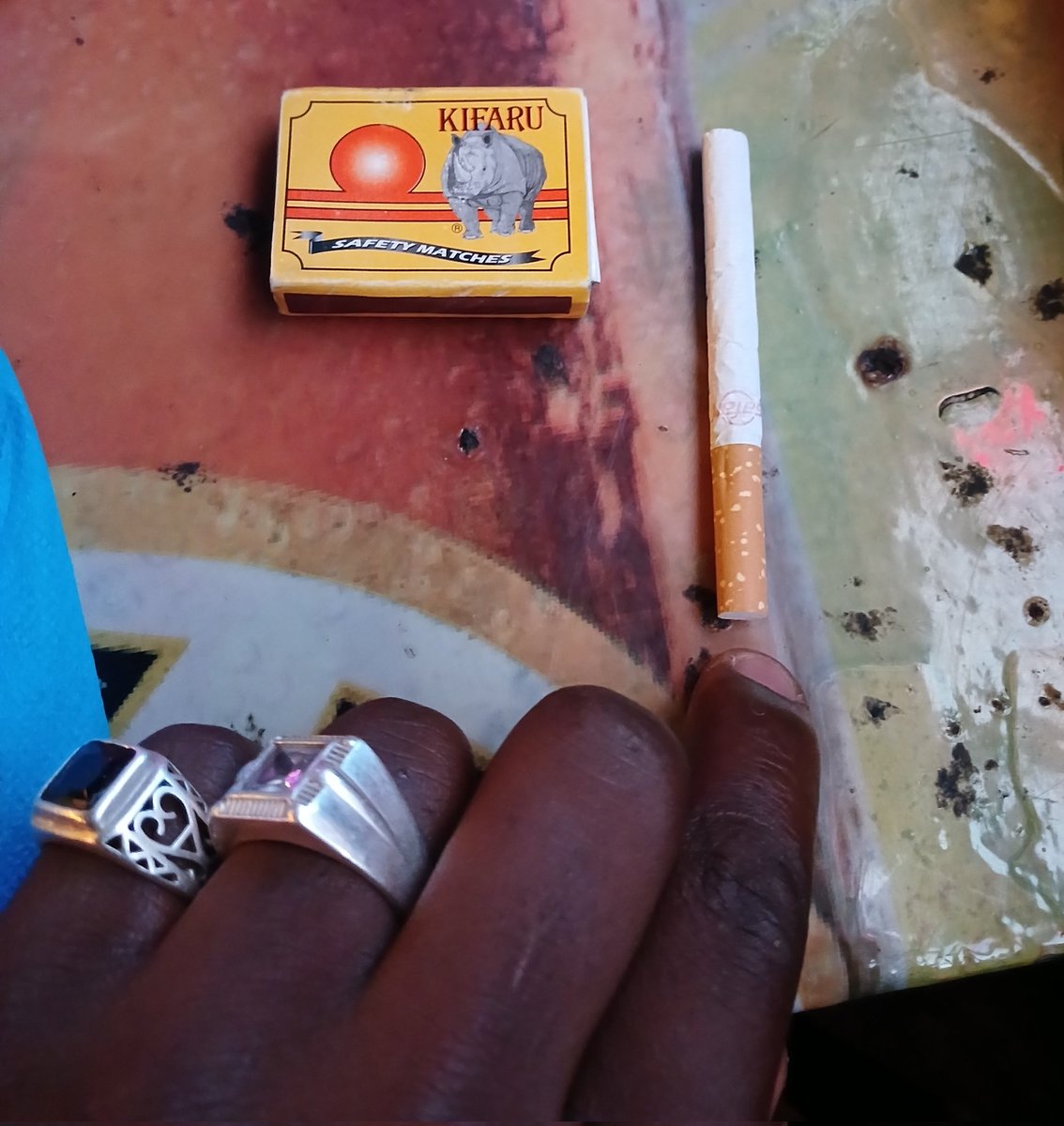 SponsorMstinji's tweet image. This.              Or            That 

???