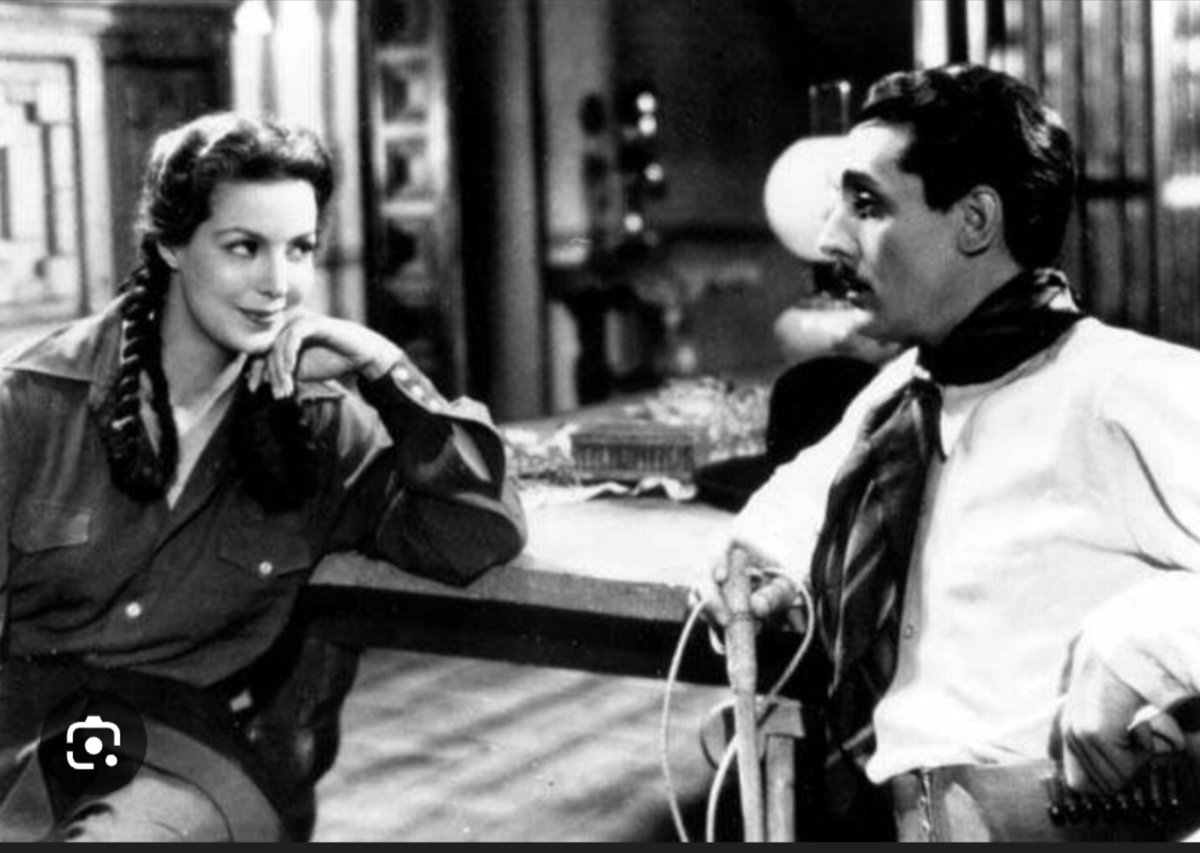 Hoy Cumpliría años El Actor #JulianSoler haca en la película 🎥
#DoñaBarbara de 1943
Como #SantosLuzardo y junto a la #Actriz #MariaFelix

#ActoresDelCineDeLaEpocaDeCineDeOroMexicano2 📰