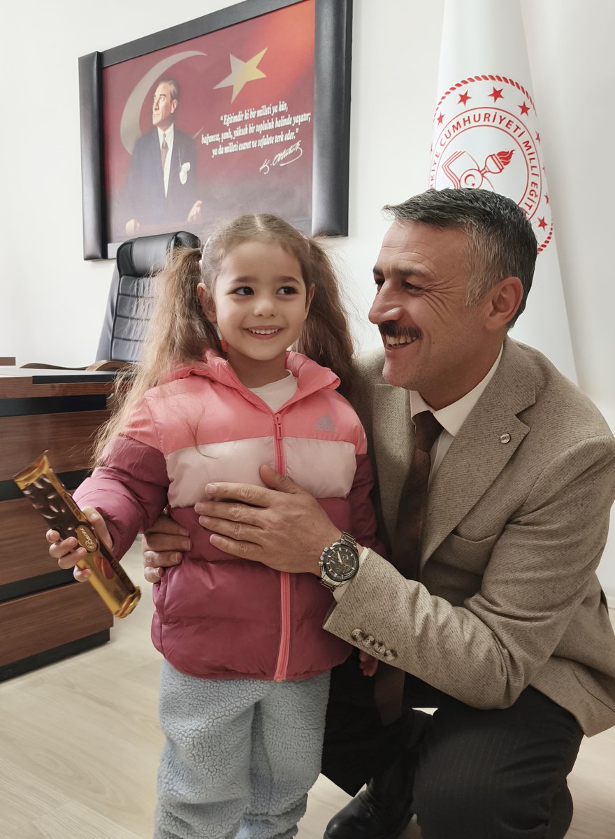 🤩 Güzel küçük misafirimiz… Sevgiyle karşılanan her çocuk, geleceğe bırakılan en kıymetli izdir.
<a href="/YkselZorlu/">Yüksel Zorlu</a>