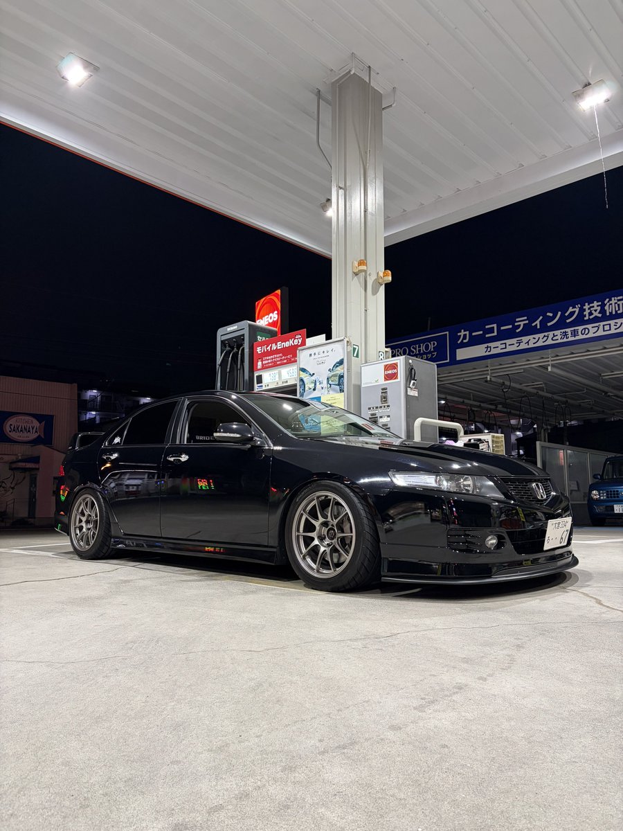 FishbedCL7's tweet image. 思ったことをすぐ口に出してしまうことを英語で"out of pocket"というらしいです。