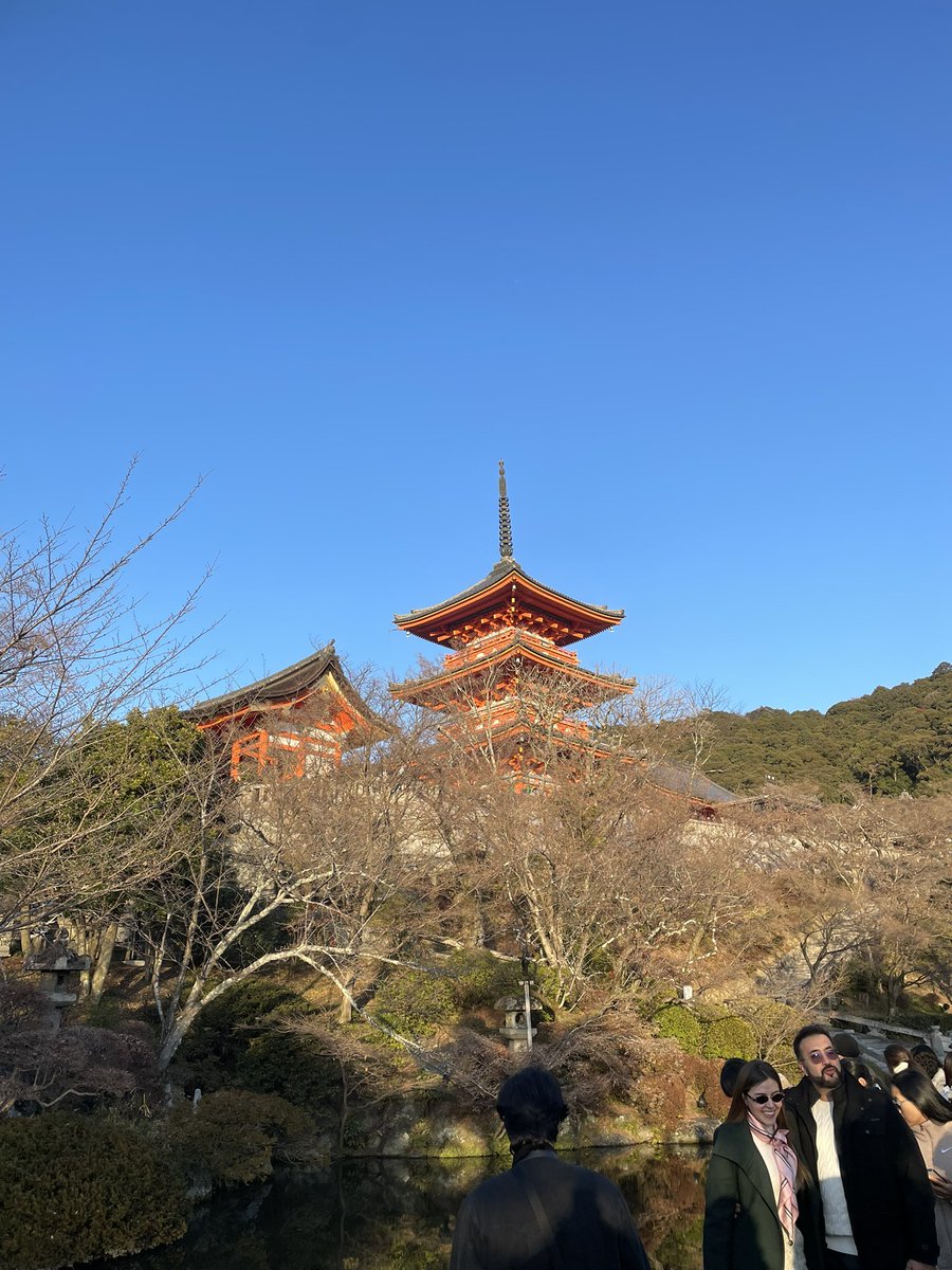 自稱寫手的小Q tweet media