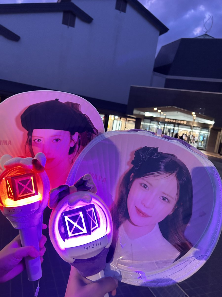 まこぼう tweet media