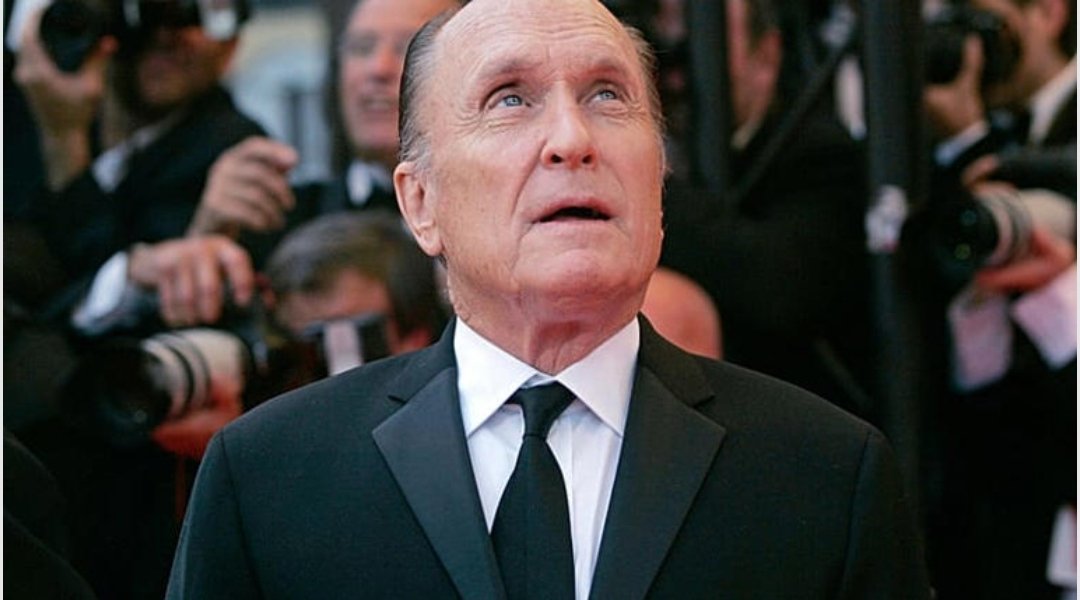 Robert Duvall, protagonista de filmes míticos como 'El padrino' y 'Apocalypse Now', ha fallecido a los 95 años, según ha informado su esposa este lunes. "Ayer dije adiós a mi amado esposo, queridísimo amigo, y uno de los mayores actores de nuestro tiempo. Bob falleció en paz.