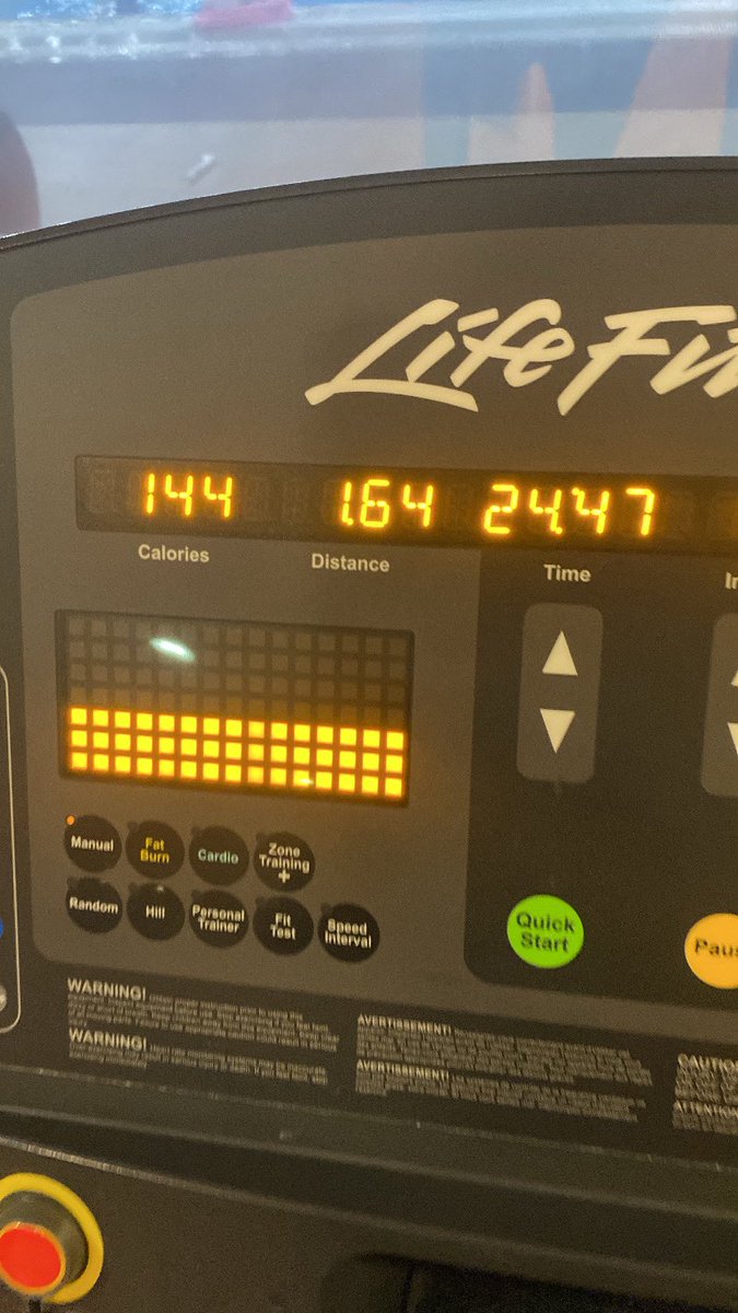 kat la na rak he rom
sak ka da nak he rom
değil söhret para icin
kankalarim icin
yapıyorum bu isi 
bu yaz tatilim icin 
sak ka da nak he rom