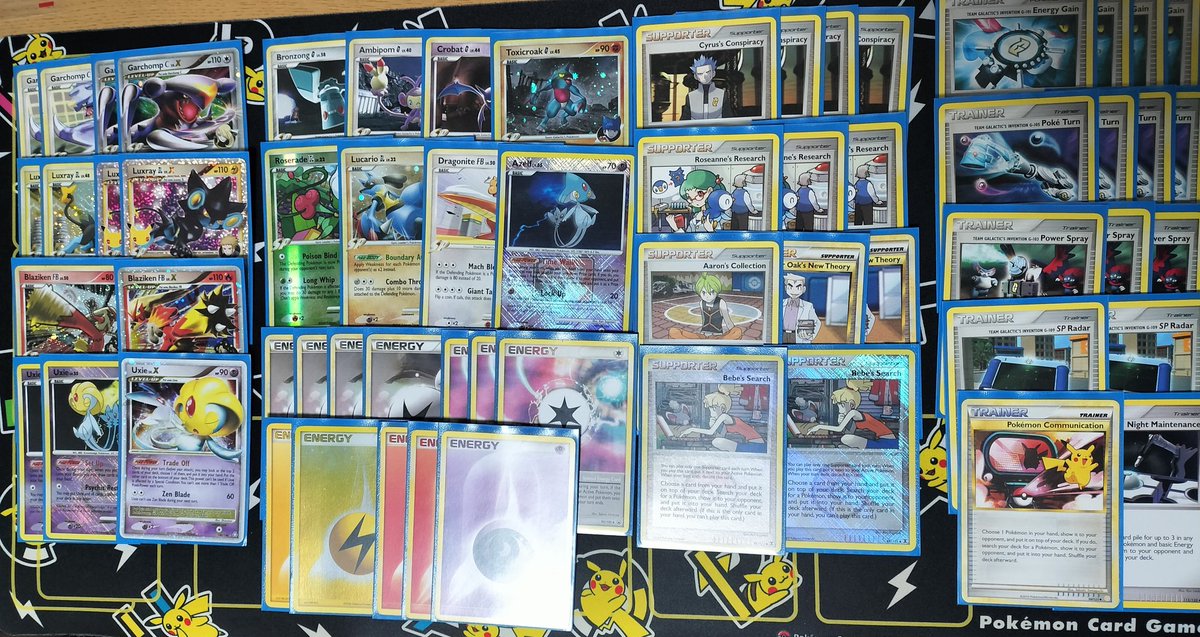 I could build English Luxchomp thanks to trades! I am so excited because some artworks or holo cards aren't printed in Japanese!