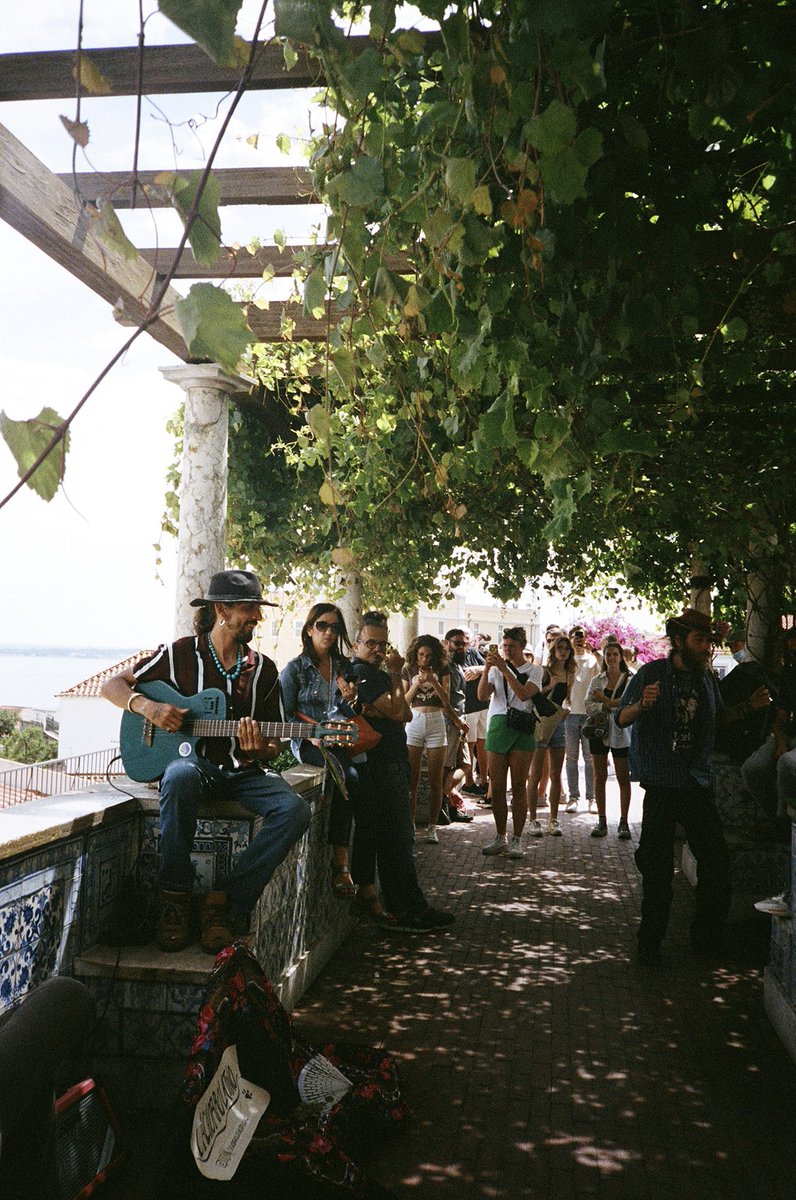 sapphicmacbeth's tweet image. lisbon in 35mm.