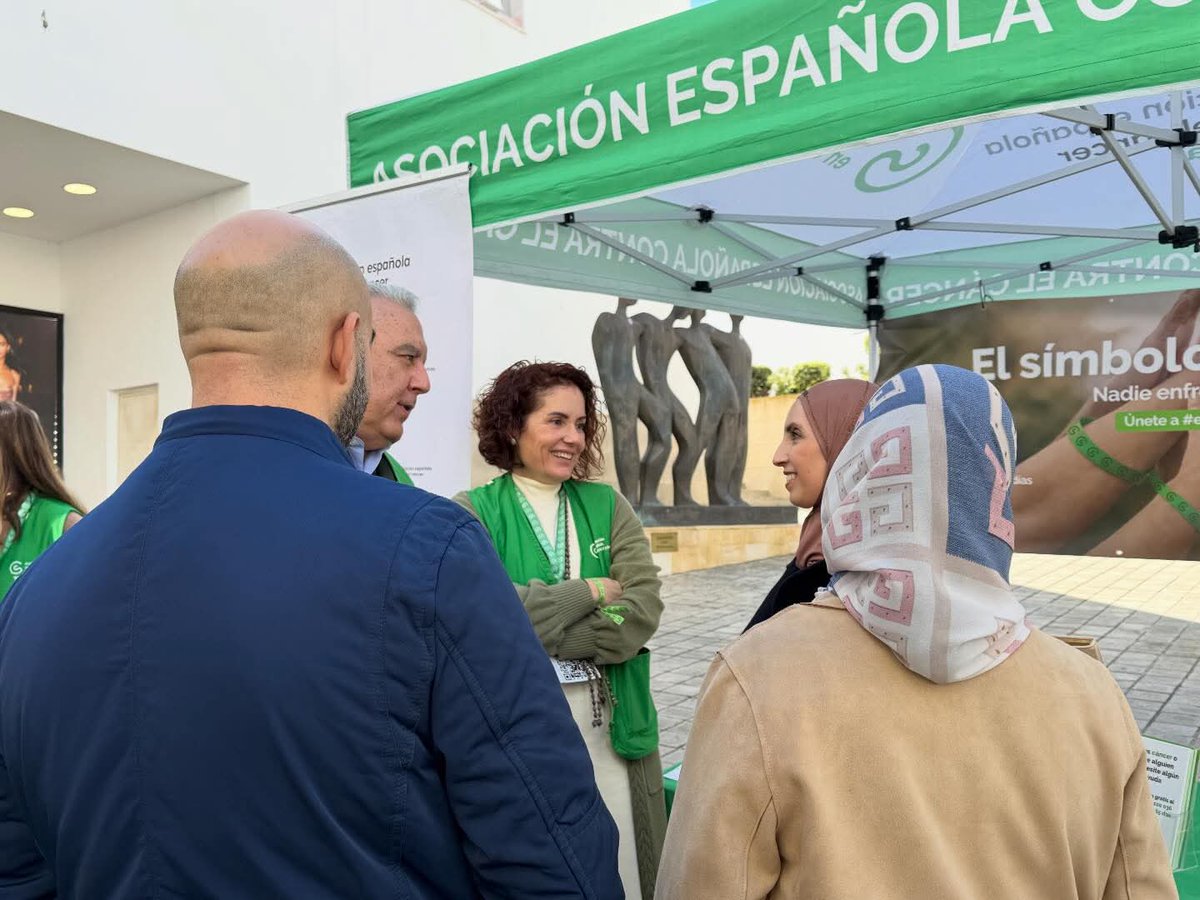 Desde el <a href="/MDyC_CEUTA/">MDyC</a>, como cada año, presentes en el stand de la Asociación Española Contra el Cáncer de #Ceuta 💚

Nuestro compromiso no es de un día, es constante 💪🏻

<a href="/ContraCancerEs/">Asociación Española Contra el Cáncer</a>