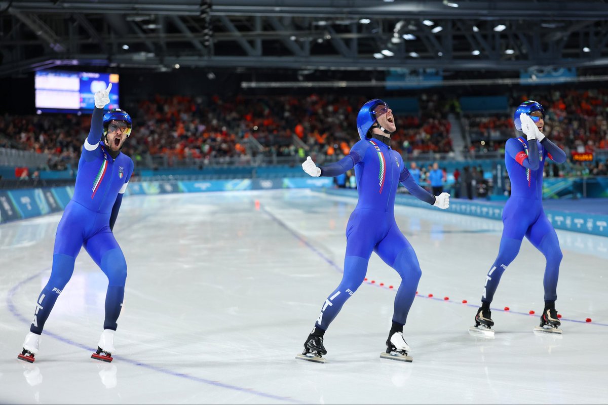 Italy strikes gold in the Speed Skating Men’s Team Pursuit! 🥇

Power, precision, perfect teamwork on the ice. Champions racing as one, writing a golden page of sport. 🇮🇹

#MilanoCortina2026 #Olympics #SpeedSkating #Milano