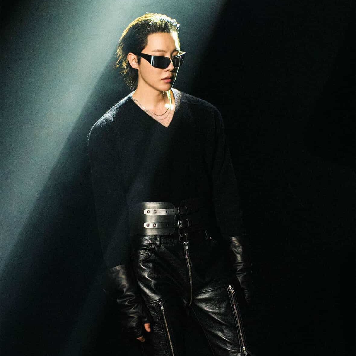 TheePopCore's tweet image. j-hope is the Asian Soloist with the most Billboard Hot 100 entries in history (9).