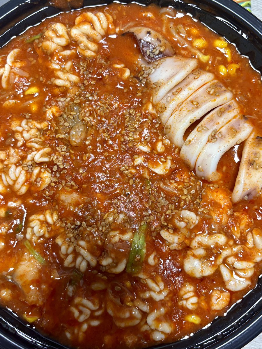 푸키 밥 tweet media