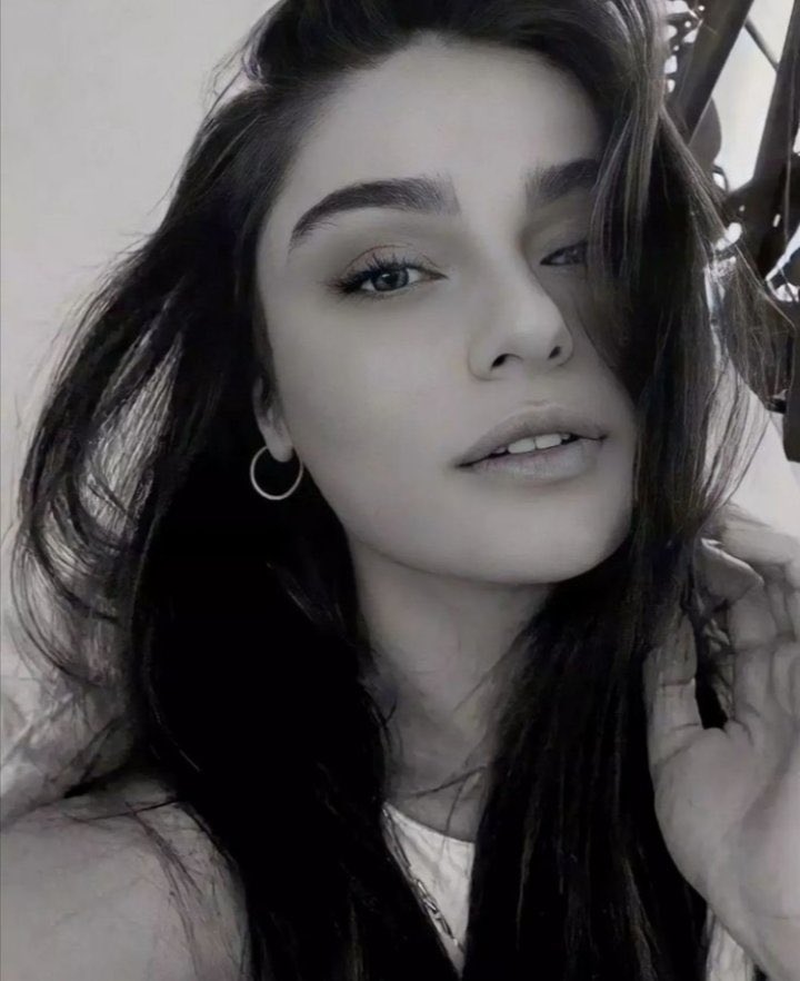 Ayça en 🤍y🖤

#AyçaAyşinTuran 🤍🖤