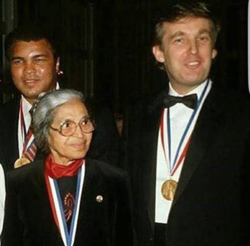 HiRezTheRapper's tweet image. Donald Trump stood beside Rosa Parks and Jesse Jackson and they chose to take photos with him.  

Rosa Parks knew what real racism looked like. Jesse Jackson knew what real racism looked like.  

They would not have stood by him or taken photos with him if they believed he was