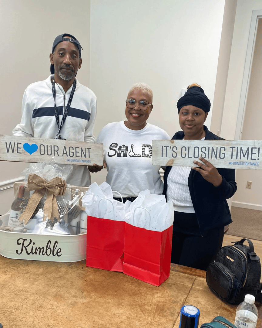 housing_memphis's tweet photo. Did you know? Our partners at @UnitedHousing offer an affordable mortgage option with a minimum 1% down payment, a fixed interest rate and a 30-year term. Learn more and see if this would work for you: https://t.co/a2hsTZKthb https://t.co/BbC4QTy3Y1