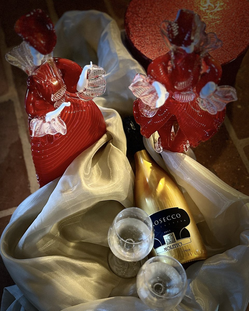 #Carnival  #Carnevale 
.
#EnjoyMolettoWines
#Festa #Party #Spumante #Sparkling #SparklingWine
#Moletto #MolettoWinery #MolettoWines #ViniMoletto