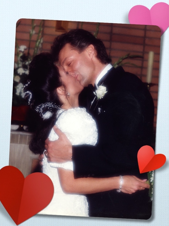 Wishing Deana Martin &amp; John Griffeth a very happy 36th Wedding Anniversary❣️🥂🎊
~ The Deana Martin Team