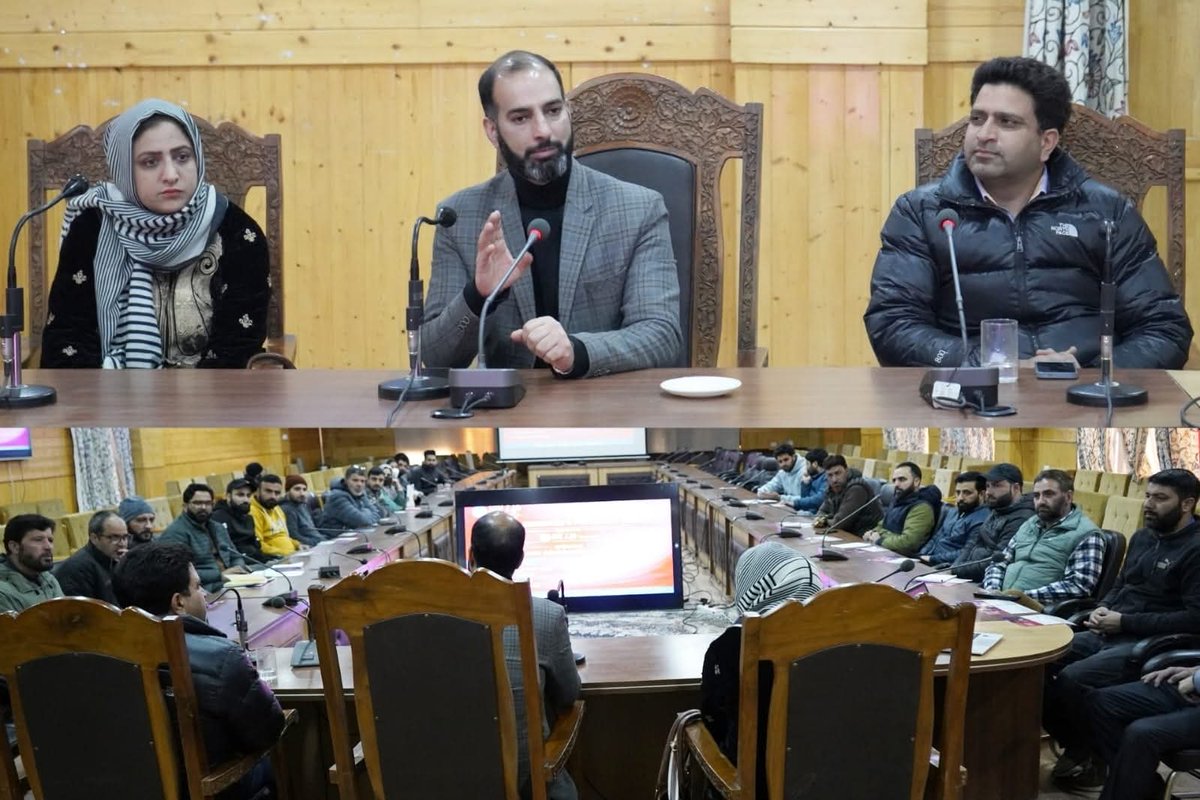 BandiporaFirst's tweet photo. District Administration Bandipora Conducts Financial Awareness Session for Employees

Read more at: https://t.co/f1SqqoFgIM https://t.co/B0ssXxD7nf