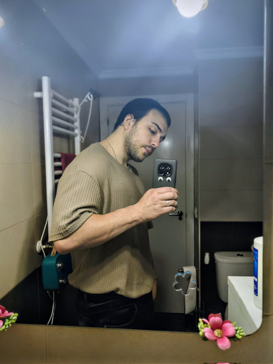 Una vez al año me pongo algo que no es un chandal. Toca tomar un café de calabaza y mirar libritos por ahí.