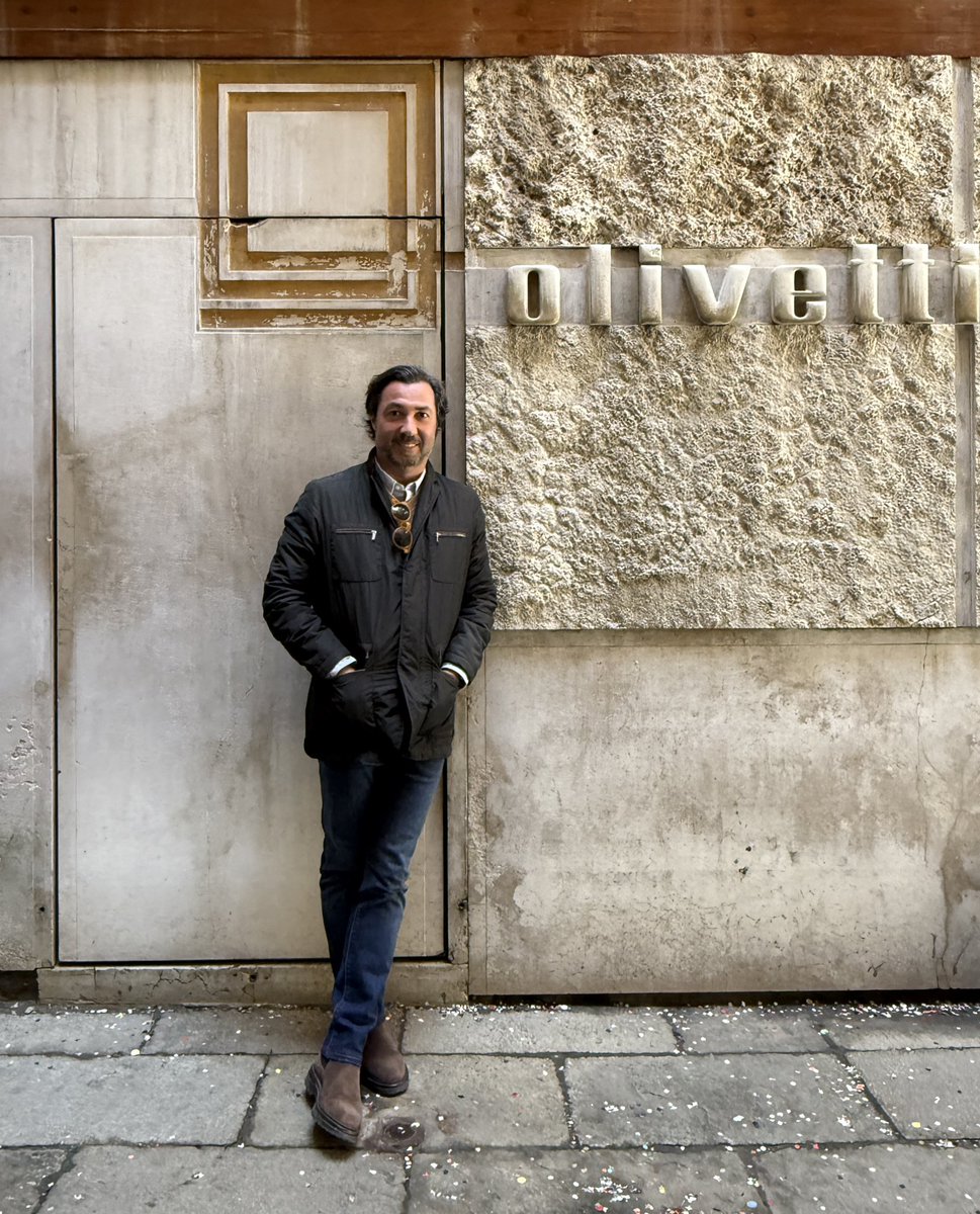 jmolowny's tweet photo. Revisitando la obra del maestro Carlo Scarpa en Venecia (Italia) #arquitectura https://t.co/u7SER3Lpbq