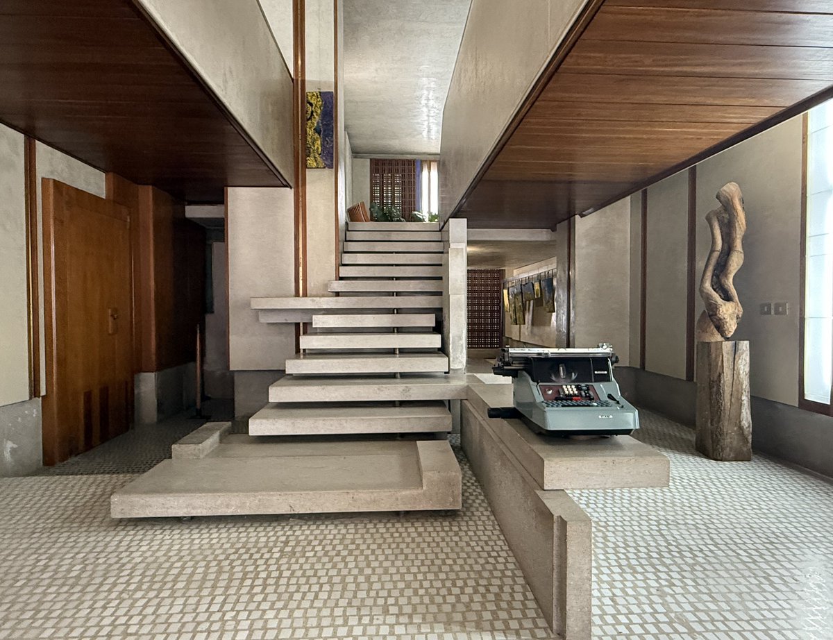 jmolowny's tweet photo. Revisitando la obra del maestro Carlo Scarpa en Venecia (Italia) #arquitectura https://t.co/u7SER3Lpbq