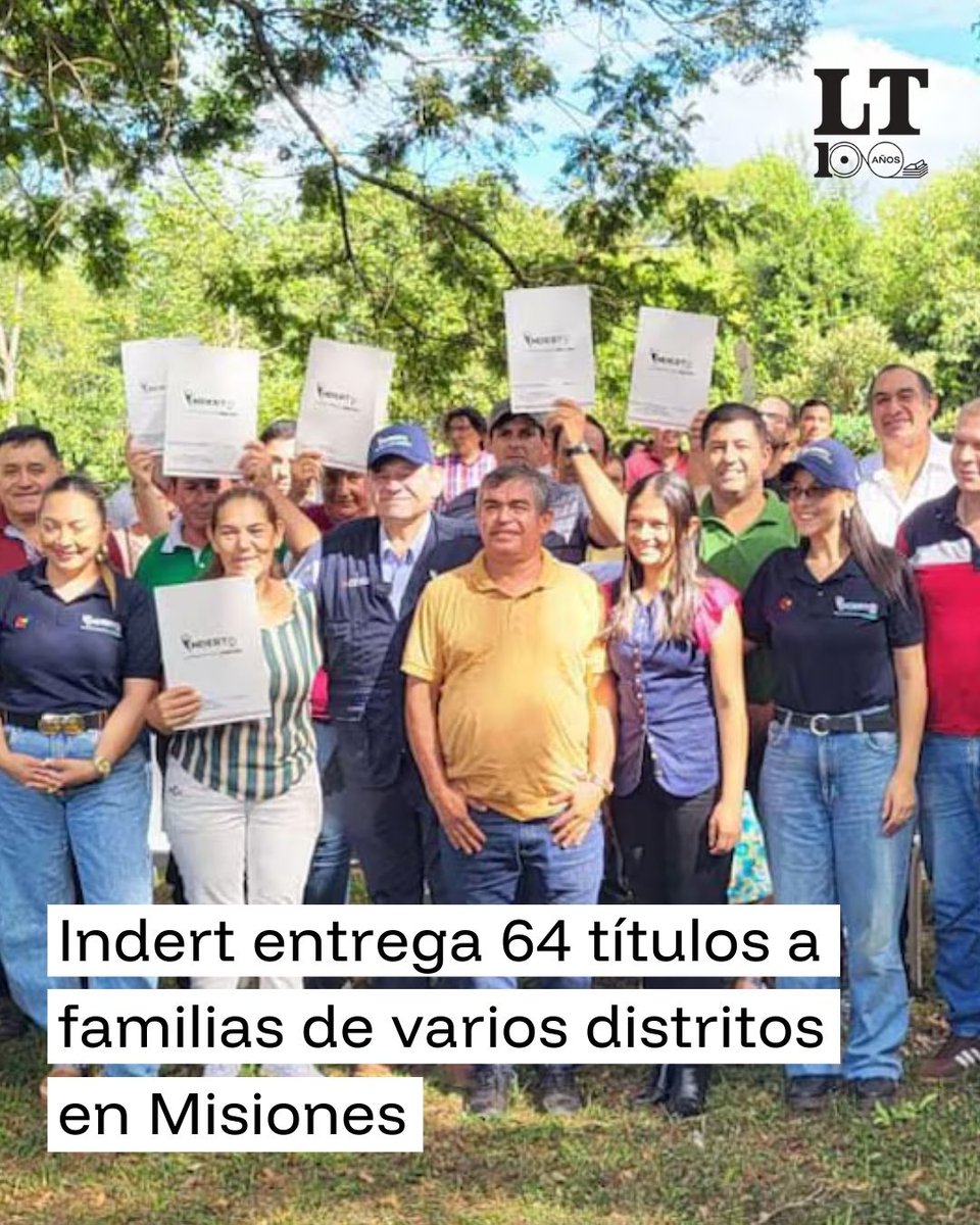 📜 ¡Histórico en Misiones! Tras 70 años de espera, familias de San Roque, San Fernando y Martín Rolón recibieron 64 títulos de propiedad del Indert. El documento brinda seguridad jurídica y acceso a créditos a quienes trabajaron la tierra por décadas en la informalidad.