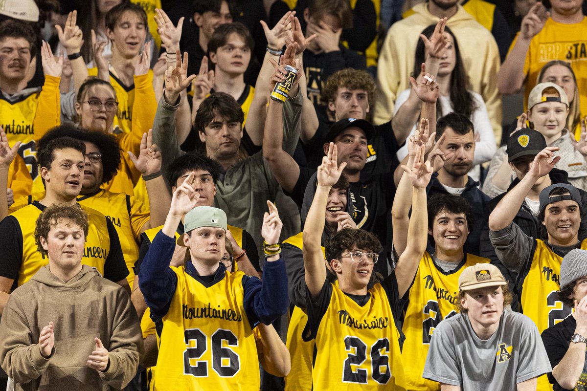 AppStateMBB's tweet image. We couldn’t do what we do without you, #AppNation! 

Get to Holmes this week and help us close out our home schedule strong. 

🎟️ goapp.st/2526MBBSGTix

#TakeTheStairs