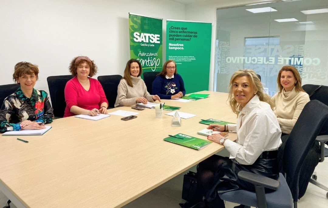 Nuestras candidatas <a href="/pinacho_fatima/">Fátima Pinacho F. 🇪🇦</a> y <a href="/SilviaGuil0804/">Silvia Guilarte</a> se han reunido esta mañana con <a href="/SATSE_CyL/">SATSE CyL</a>

✅ Han mostrado su preocupación por la dotación actual de plantillas y la necesidad de refuerzos en centros de salud rurales, entre otros asuntos.

Por una sanidad de #SentidoComún