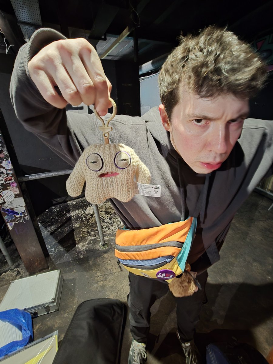 bearsintrees's tweet photo. CALLUM GOT US ALL FUGGLERS <3333 https://t.co/bWpN6LwUD7