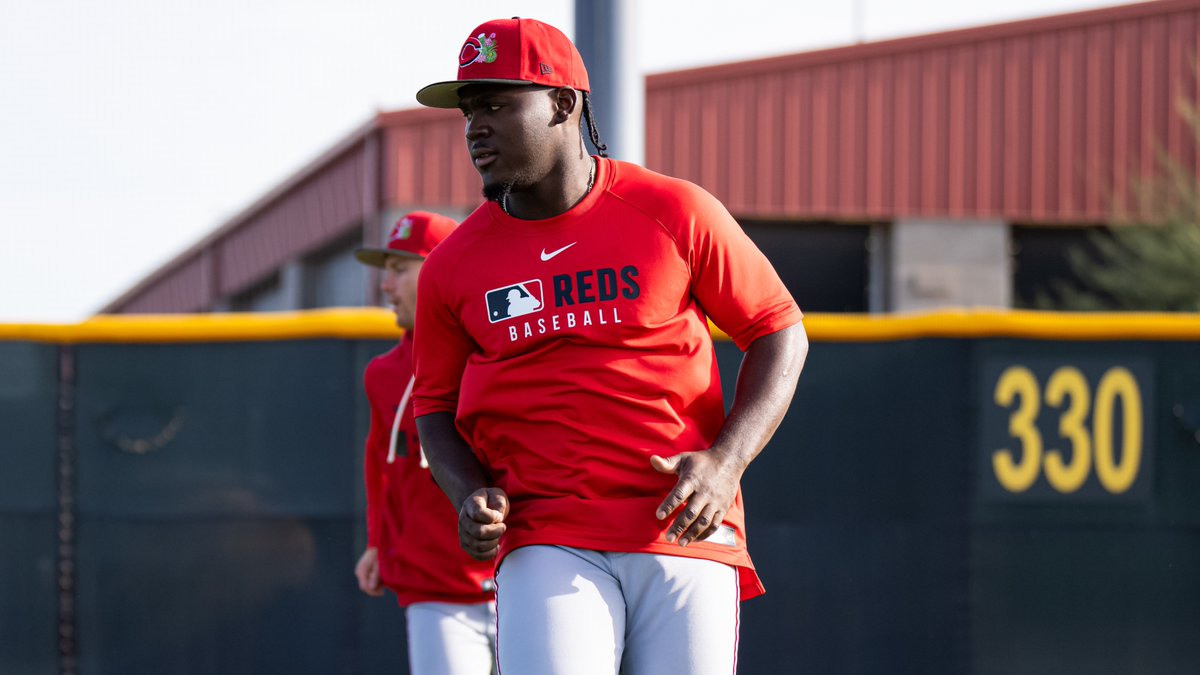 RedsOnTheRise's tweet image. Back at it in Goodyear 🌵