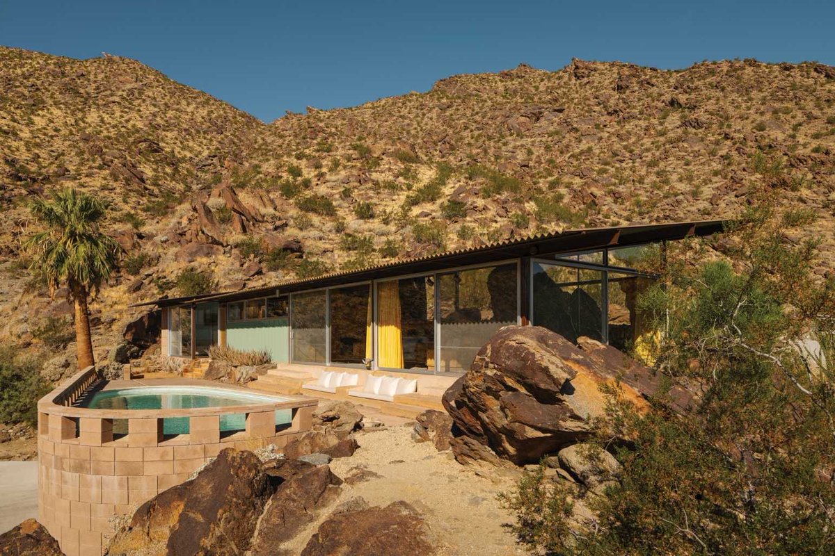 archivebycosmos's tweet photo. Palm Springs has a lot of beautiful houses, but the Frey House is the one that rewired my brain. https://t.co/IrrLQTFkbo