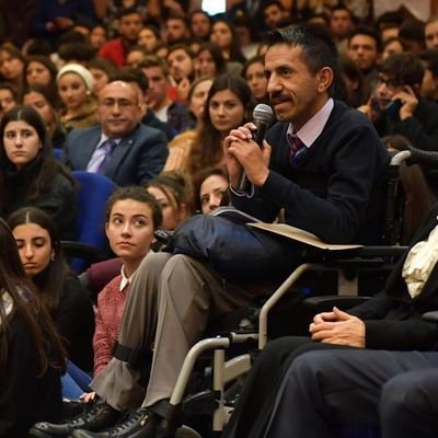 M_Kemal_Atabey_'s tweet image. Ankara Batı Adliyesinde  ortopedik #engeli zabıt kâtibi olarak;sahadaki tecrübelerim doğrultusunda iki hususta görüş arz etmek isterim:
1.Engelli vatandaşlarımızın adalete erişimi
2.Engelli yargı personelinin çalışma koşulları
#HerkesİçinAdalet #86MilyonunAdaleti
#Erişilebilirlik