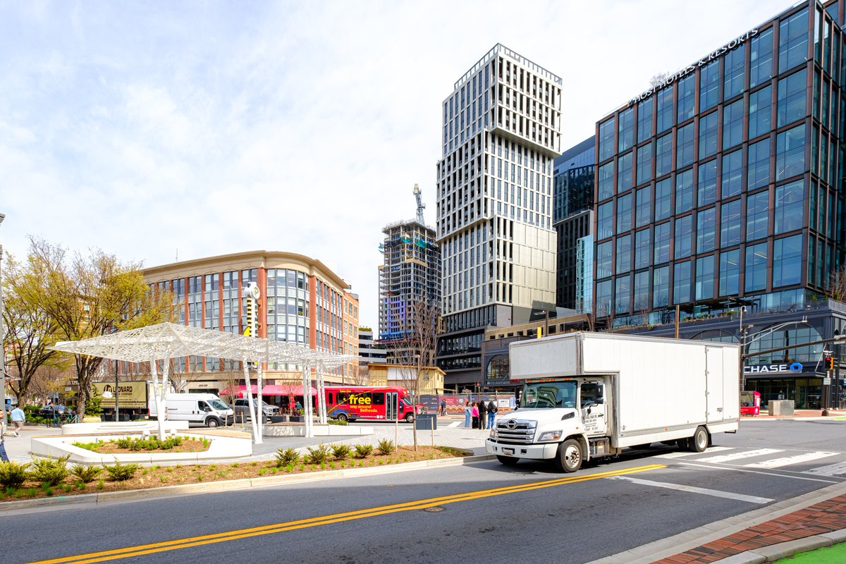 nextgenmove's tweet image. Our mission is simple yet powerful: Where Moving Becomes Pleasure.

Customer experience and the safety of your belongings remain our #1 priorities, backed by licensed and insured operations under US DOT #3764697 and MC #1341637

Call us for a free moving quote at (240) 422-2243