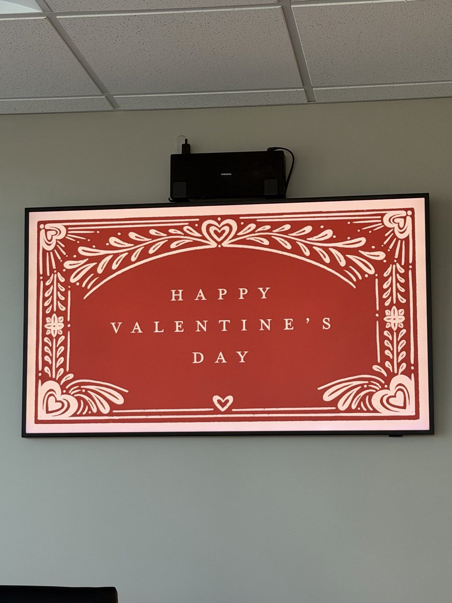 RisIncome's tweet photo. Pizza, sweets, and a whole lot of love 💕🍕🍪

Our Valentine’s party at Retirement Income Source of Huntsville was the perfect way to celebrate! 💝

#RISHuntsville #TeamBonding #ValentinesDay https://t.co/Yin0UP0LoC